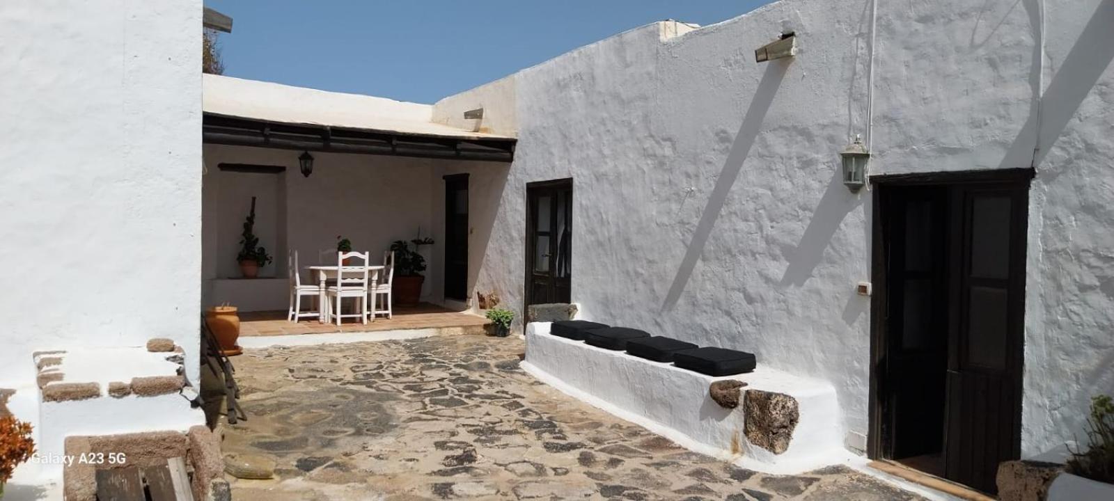 Suite Casa Rural Los Patios, Conil Tías Екстериор снимка